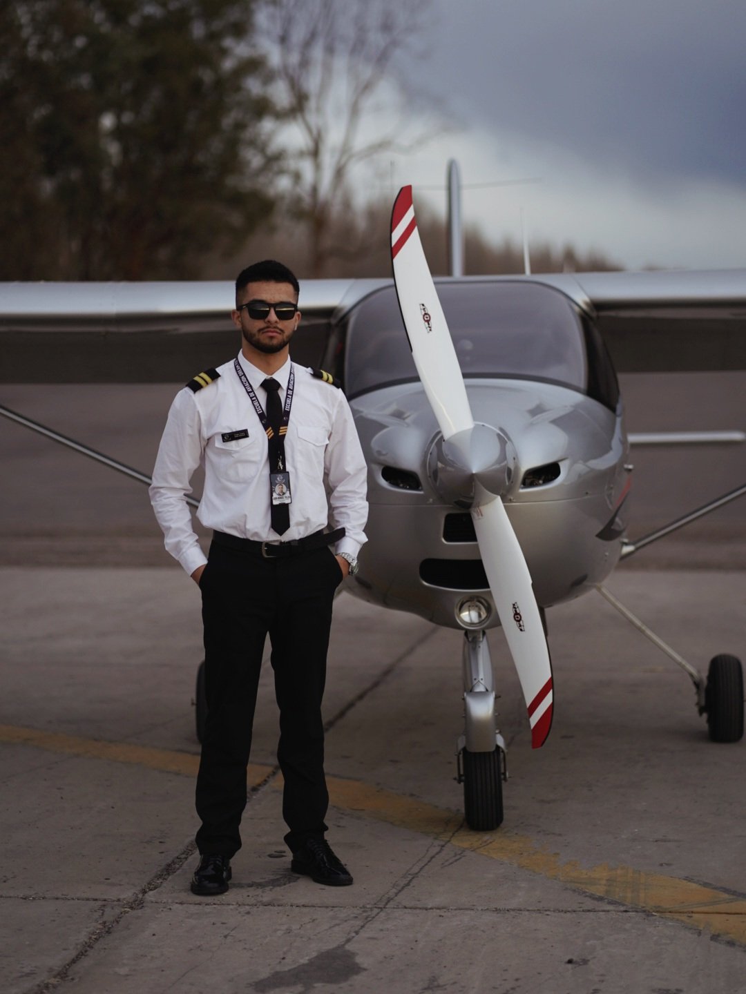 Cabina de avión durante formación de piloto internacional Dream Fly