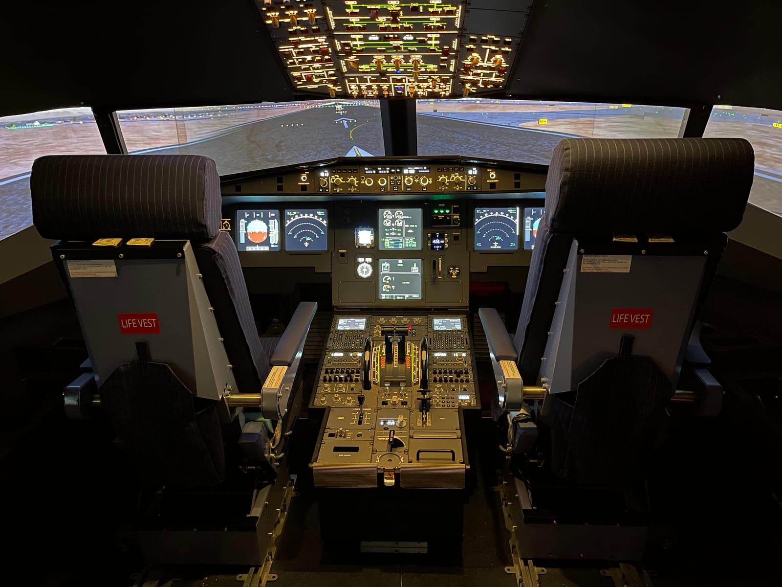 Simulador A320 Dream Fly · entrenamiento avanzado para aerolínea